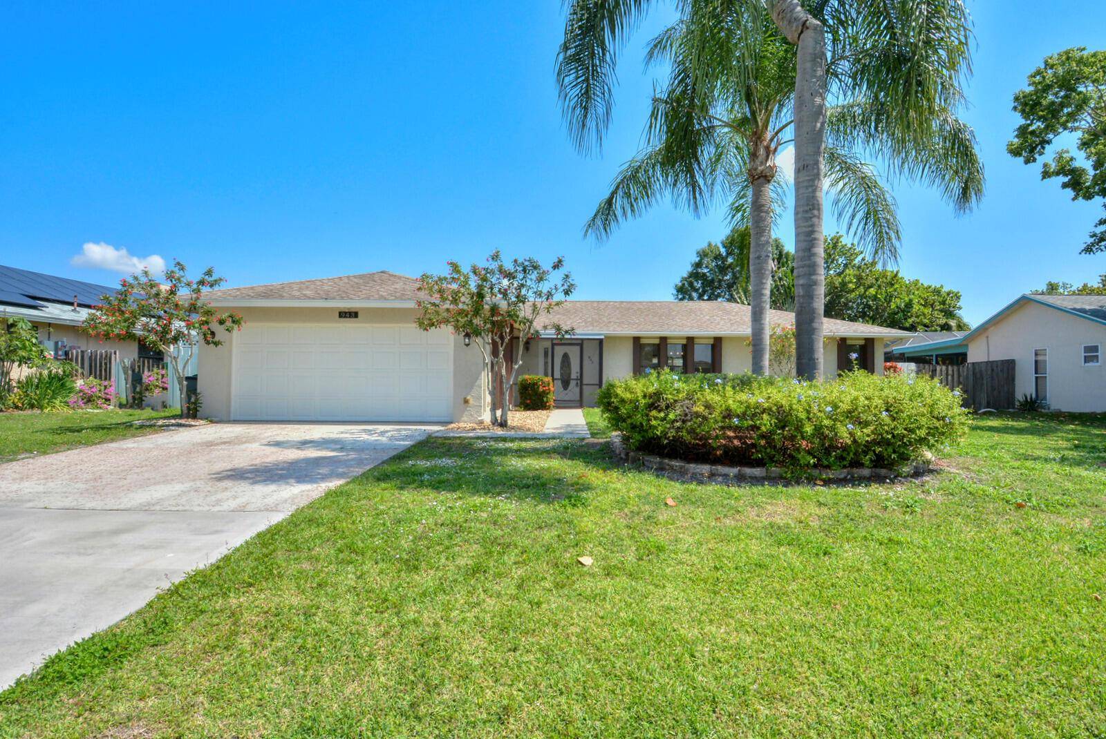 943 SE BrowningPort St. Lucie - picture