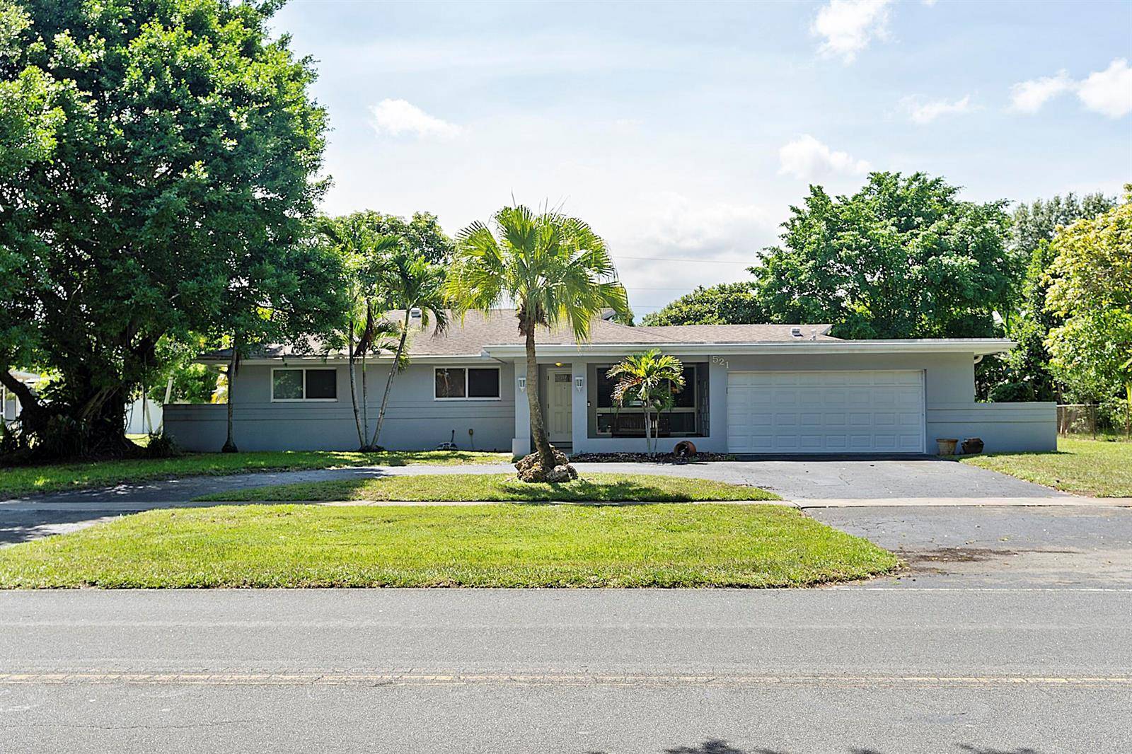 521 SW 59thPlantation - picture