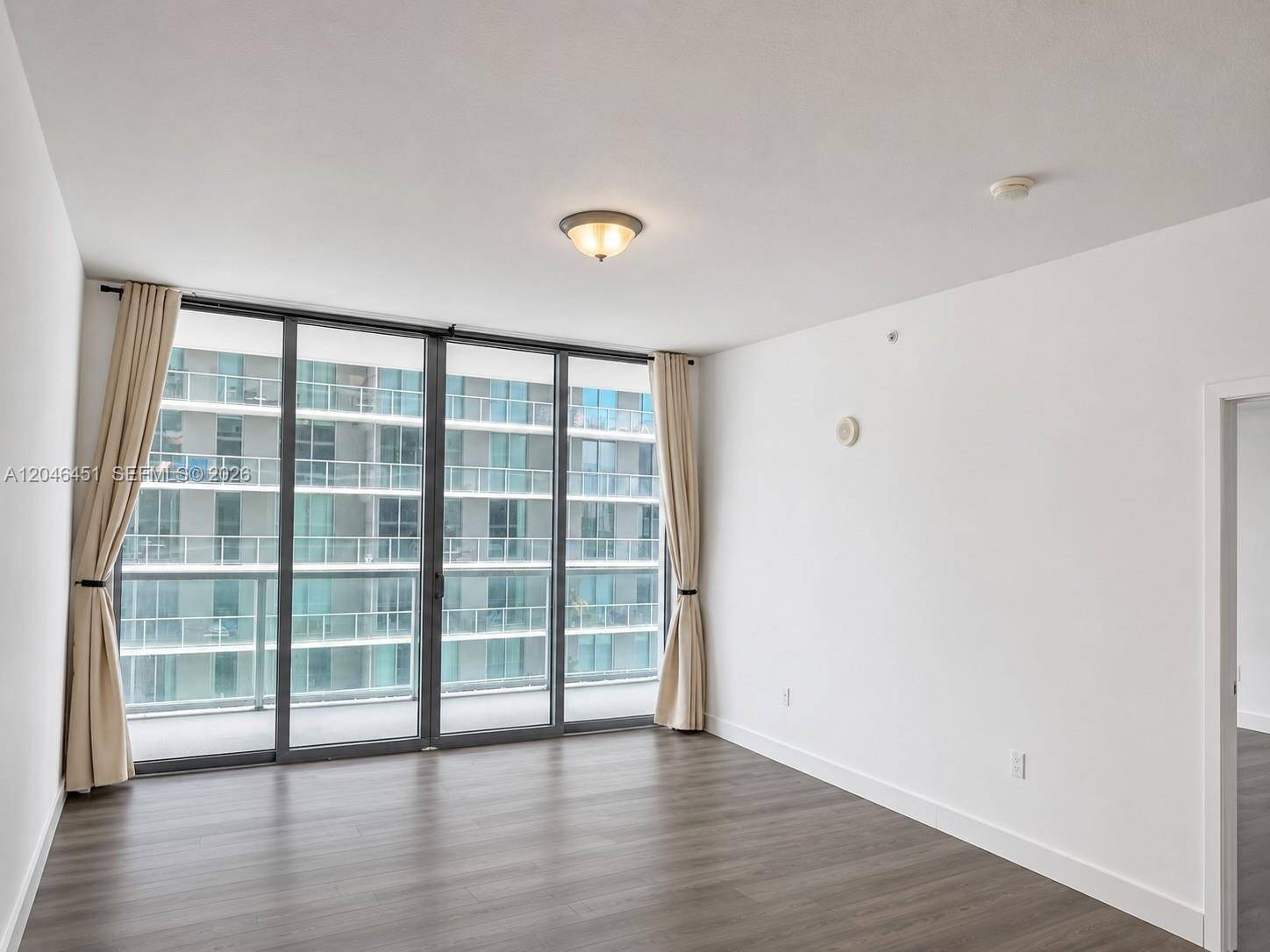 1111 SW 1st AveMiami - Condo/Co-Op/Annual,Condo condo unit 1716-N - picture