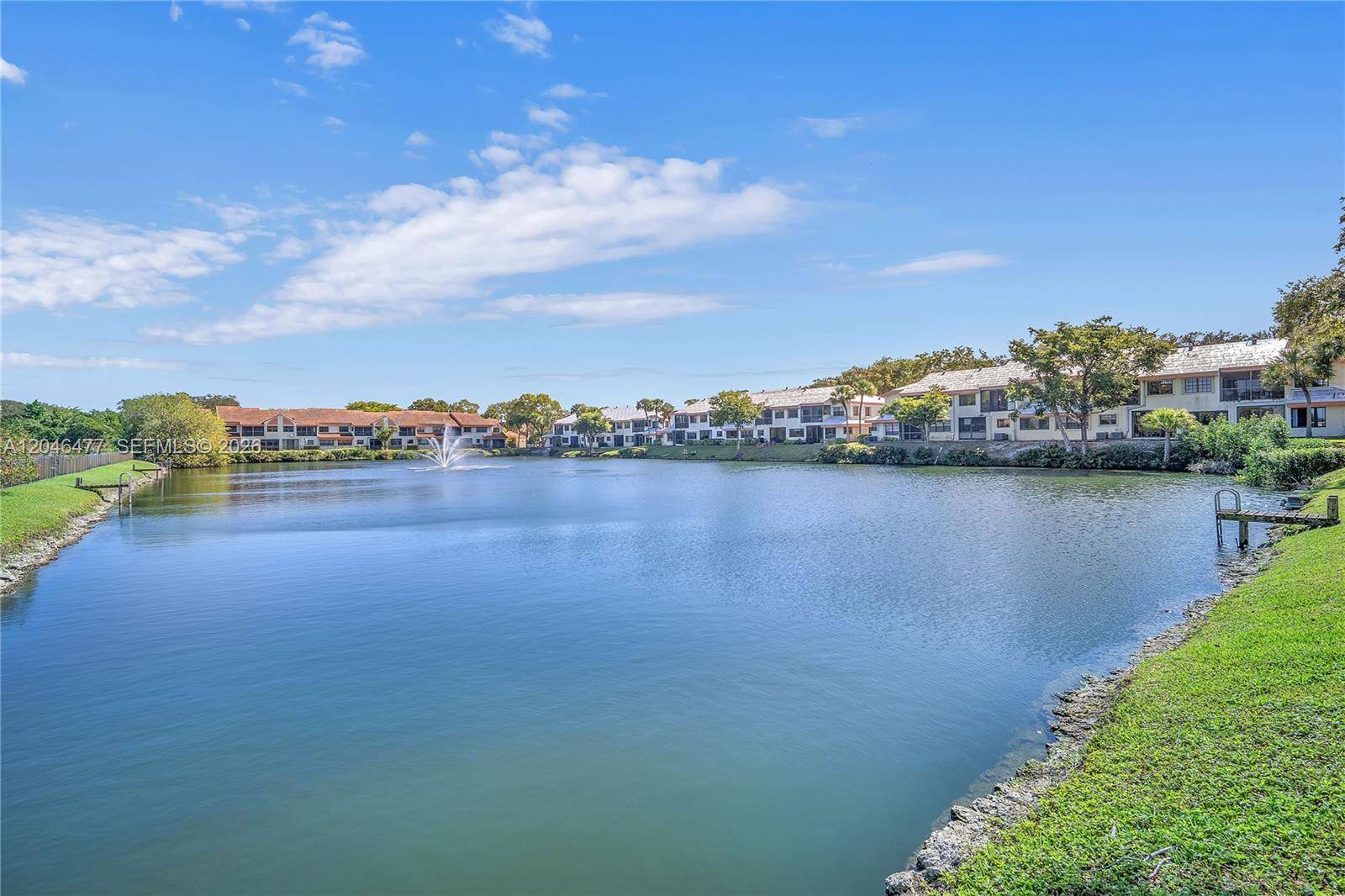 3405 Emerald Oaks DrHollywood - Condo 1-4 Stories,Condo condo unit 207 - picture