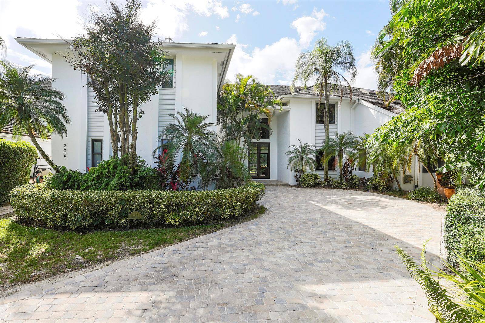 2905 Polo IslandWellington - picture