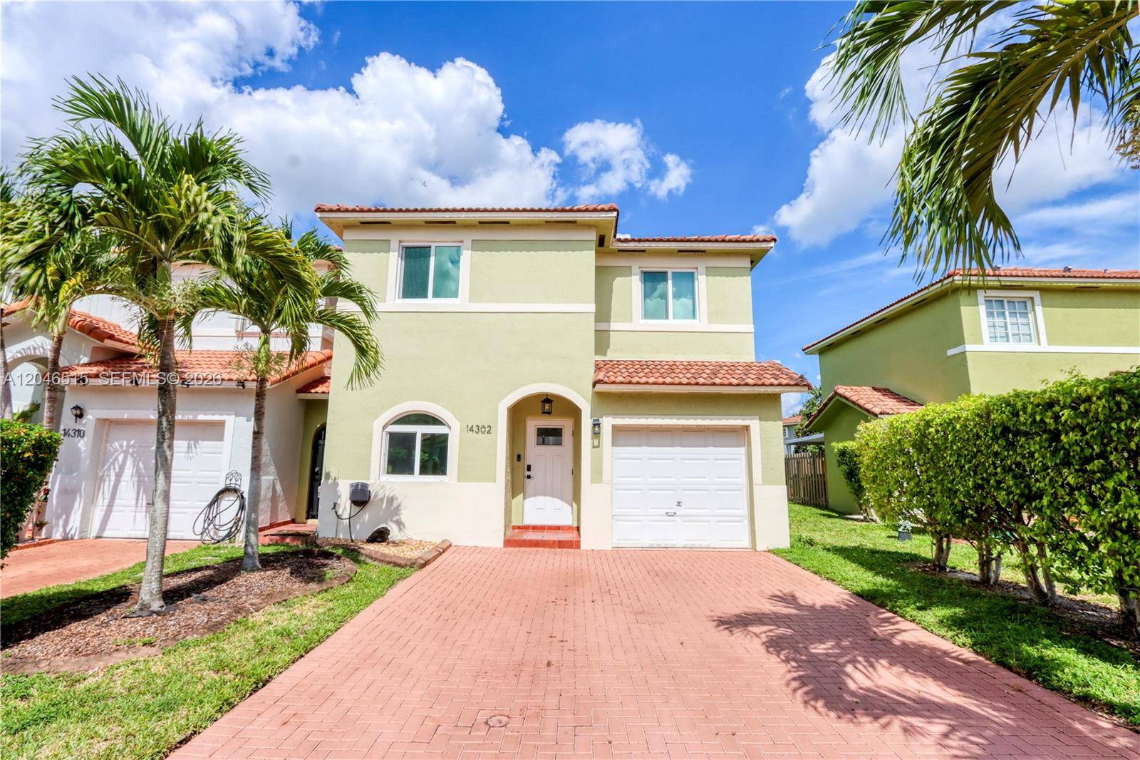 14302 SW 133rd CtMiami - picture