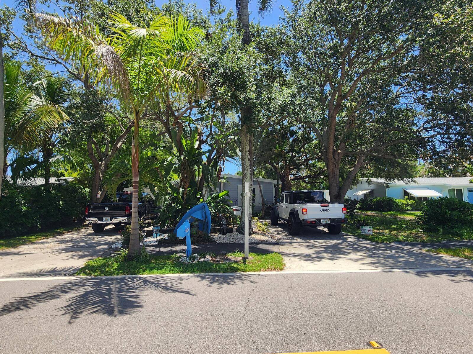 305 S LoxahatcheeJupiter - picture