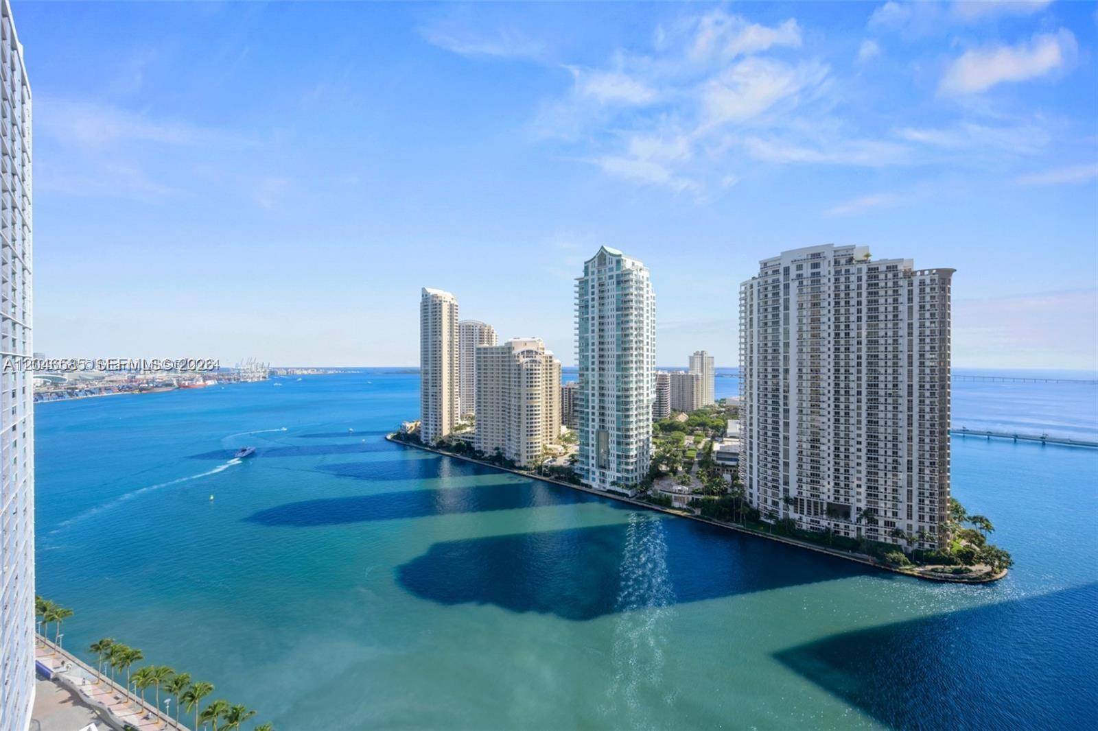 300 S Biscayne BlvdMiami - MET 1 CONDO condo unit T-2612 - picture