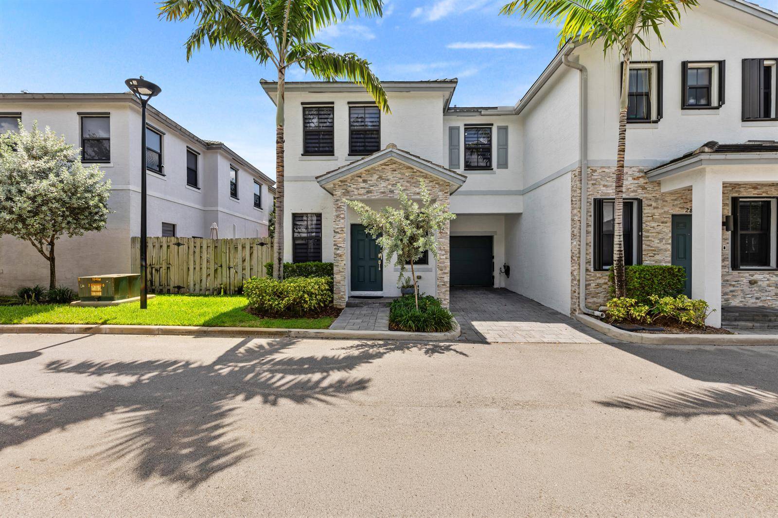2820 SW 17thFort Lauderdale - picture