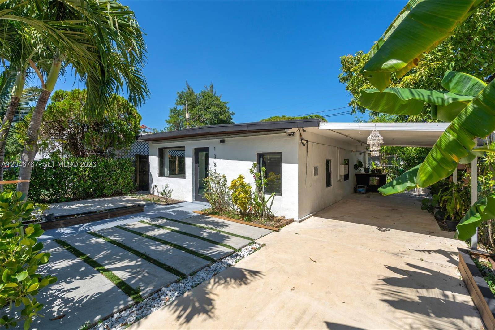 13625 NE 20th PlNorth Miami Beach - picture