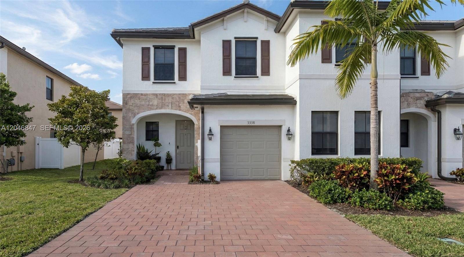 3338 W 112th StHialeah - picture