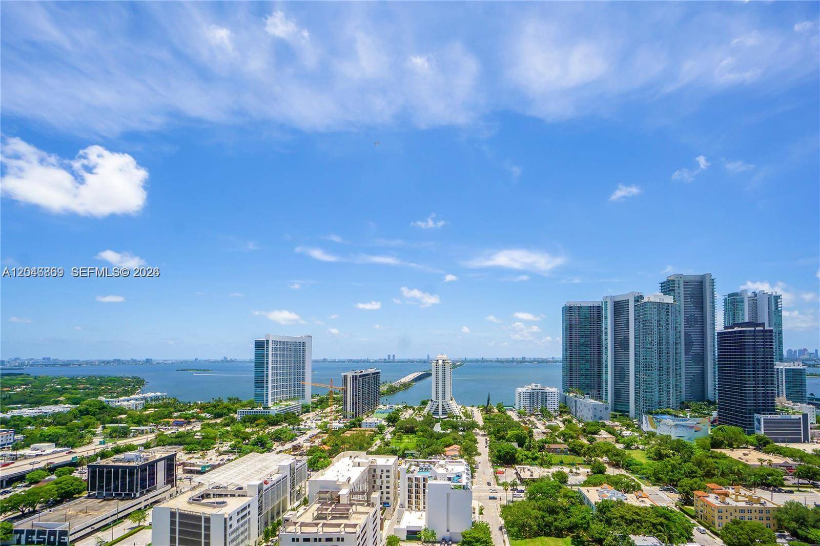 121 NE 34th StMiami - Condo/Co-Op/Annual,Condo condo unit 2706 - picture