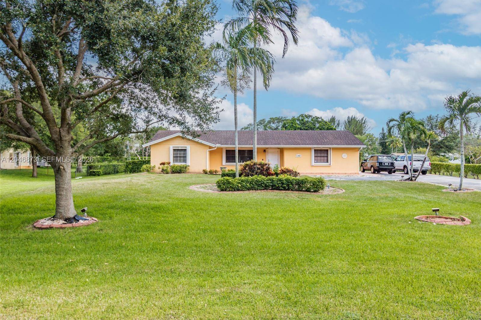 13450 SW 26th StDavie - picture