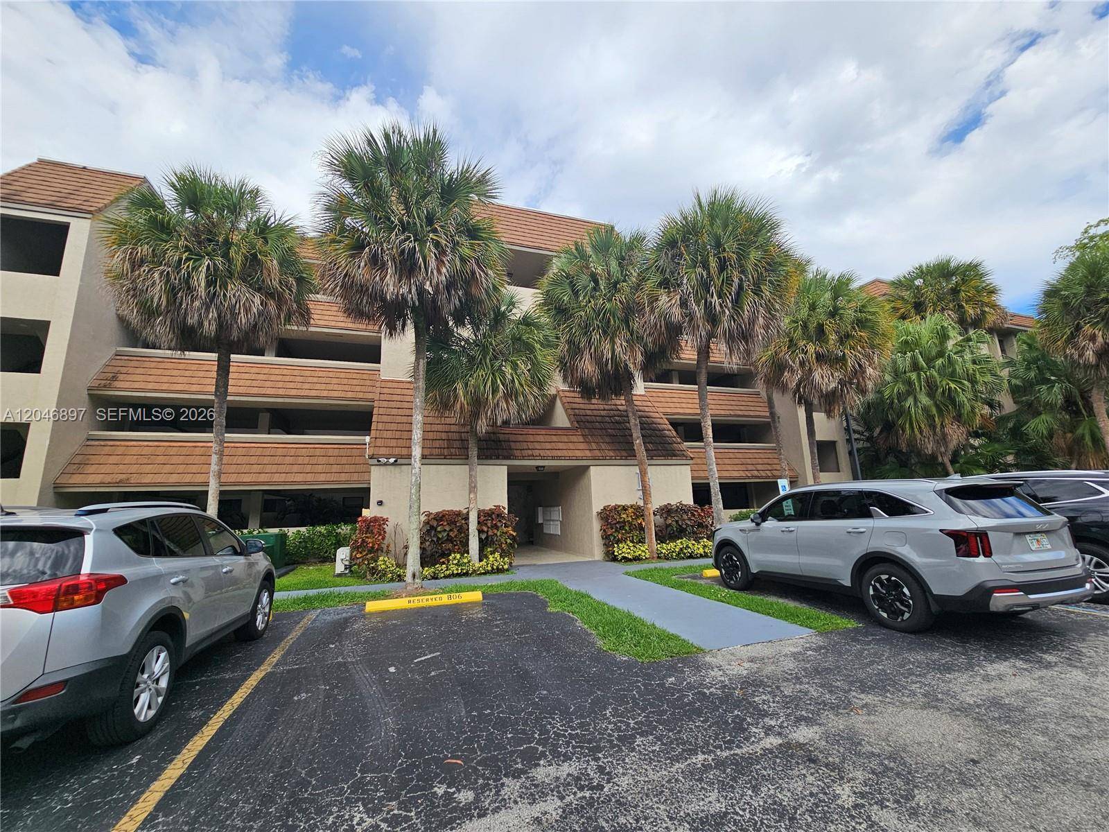 461 Ives Dairy RdMiami - Condo 1-4 Stories,Condo condo unit 406-2 - picture