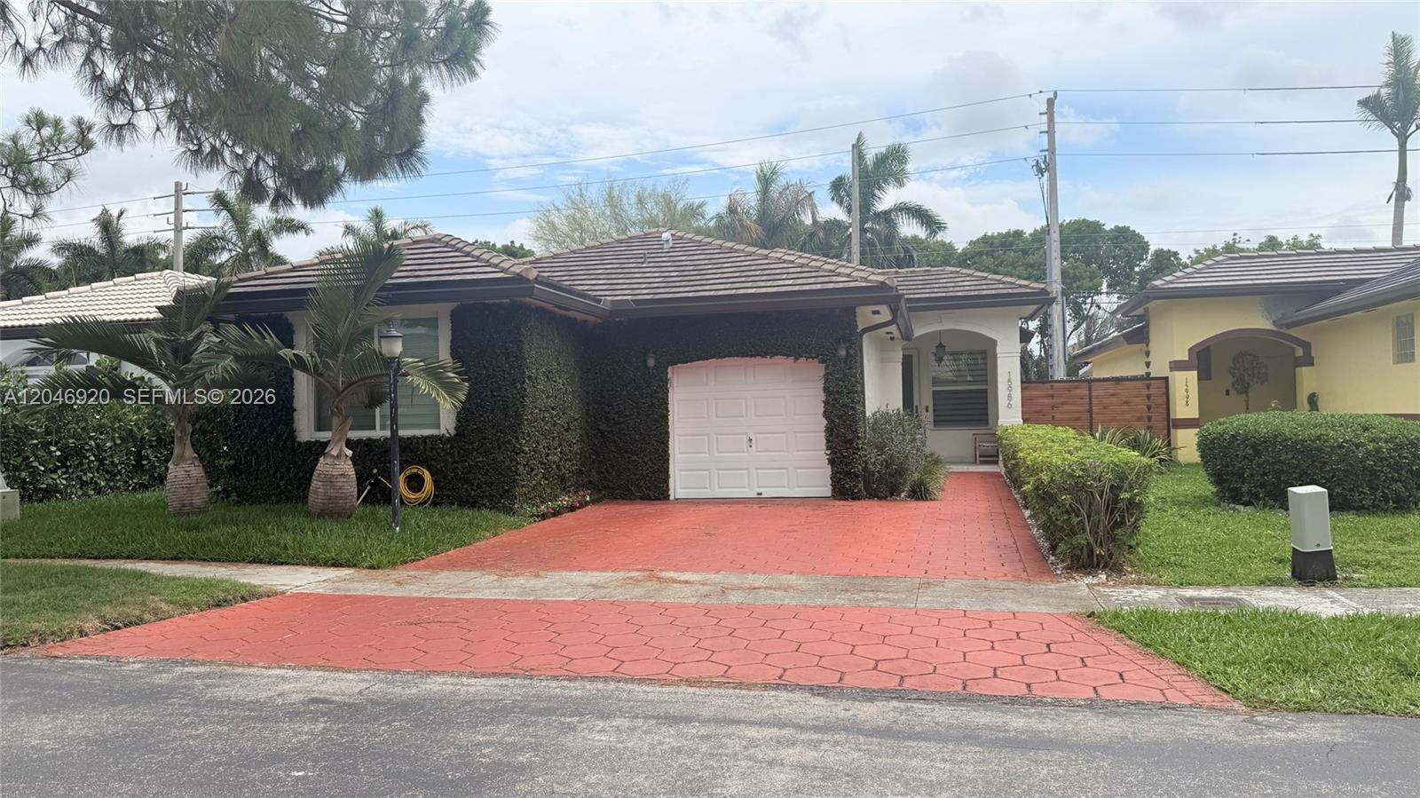 15986 SW 71st TerMiami - picture