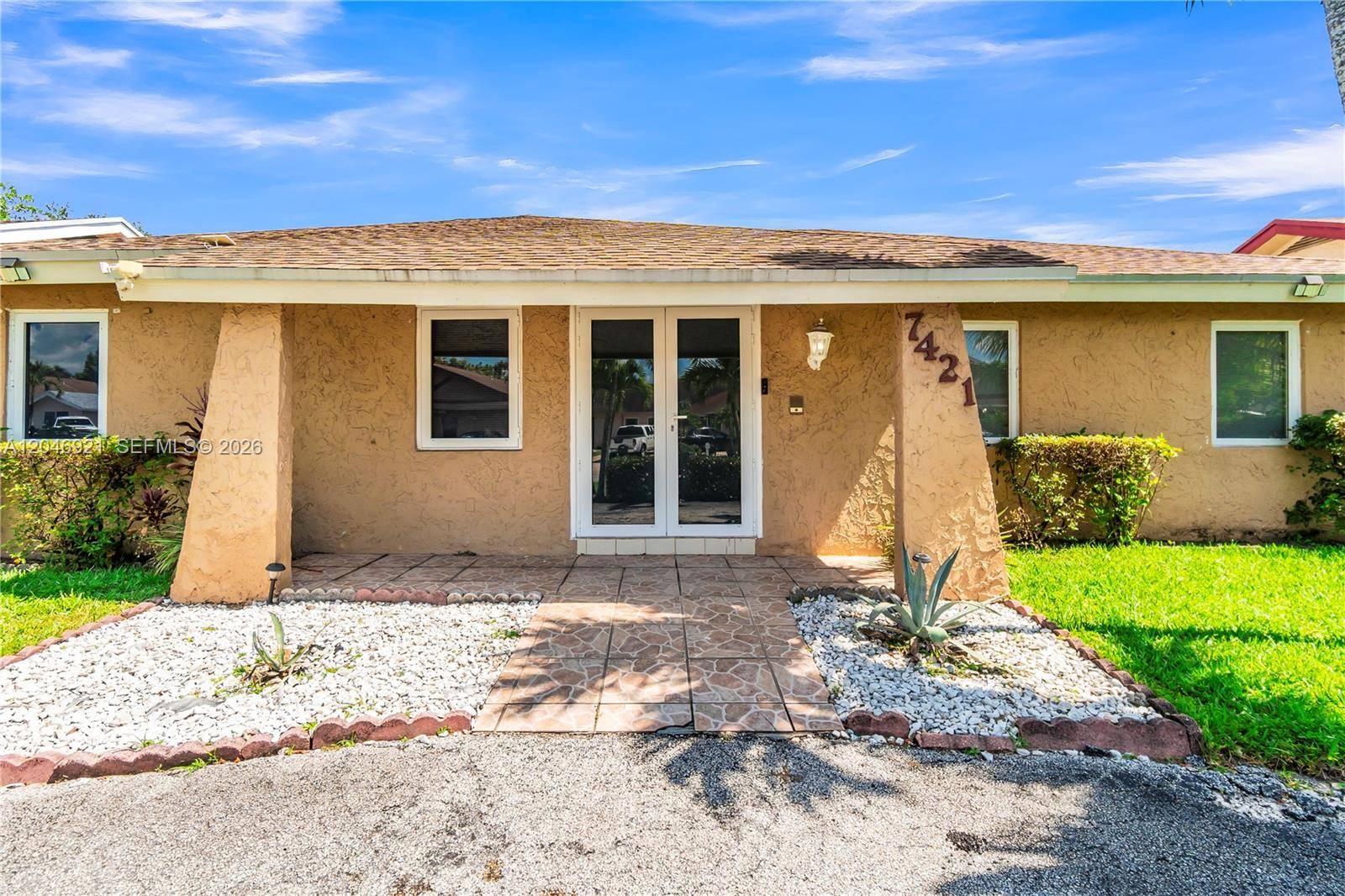 7421 SW 14th CtNorth Lauderdale - picture