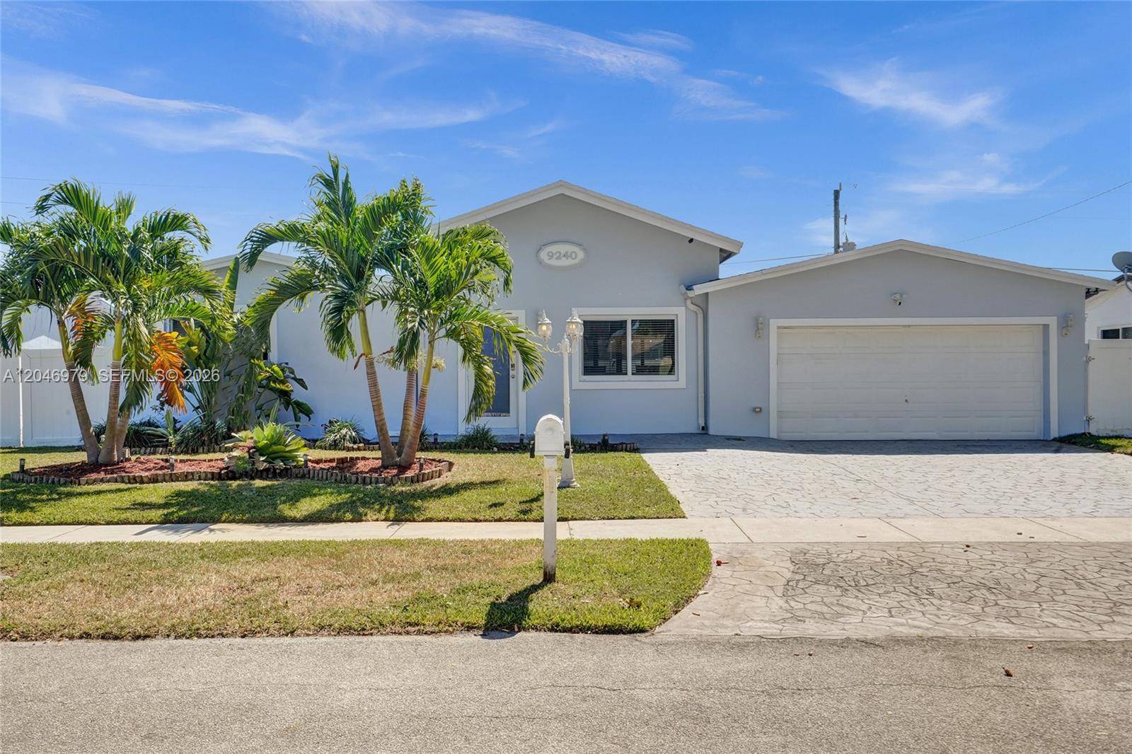 9240 54th StCooper City - picture