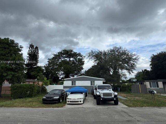 6351 Hayes StHollywood - picture