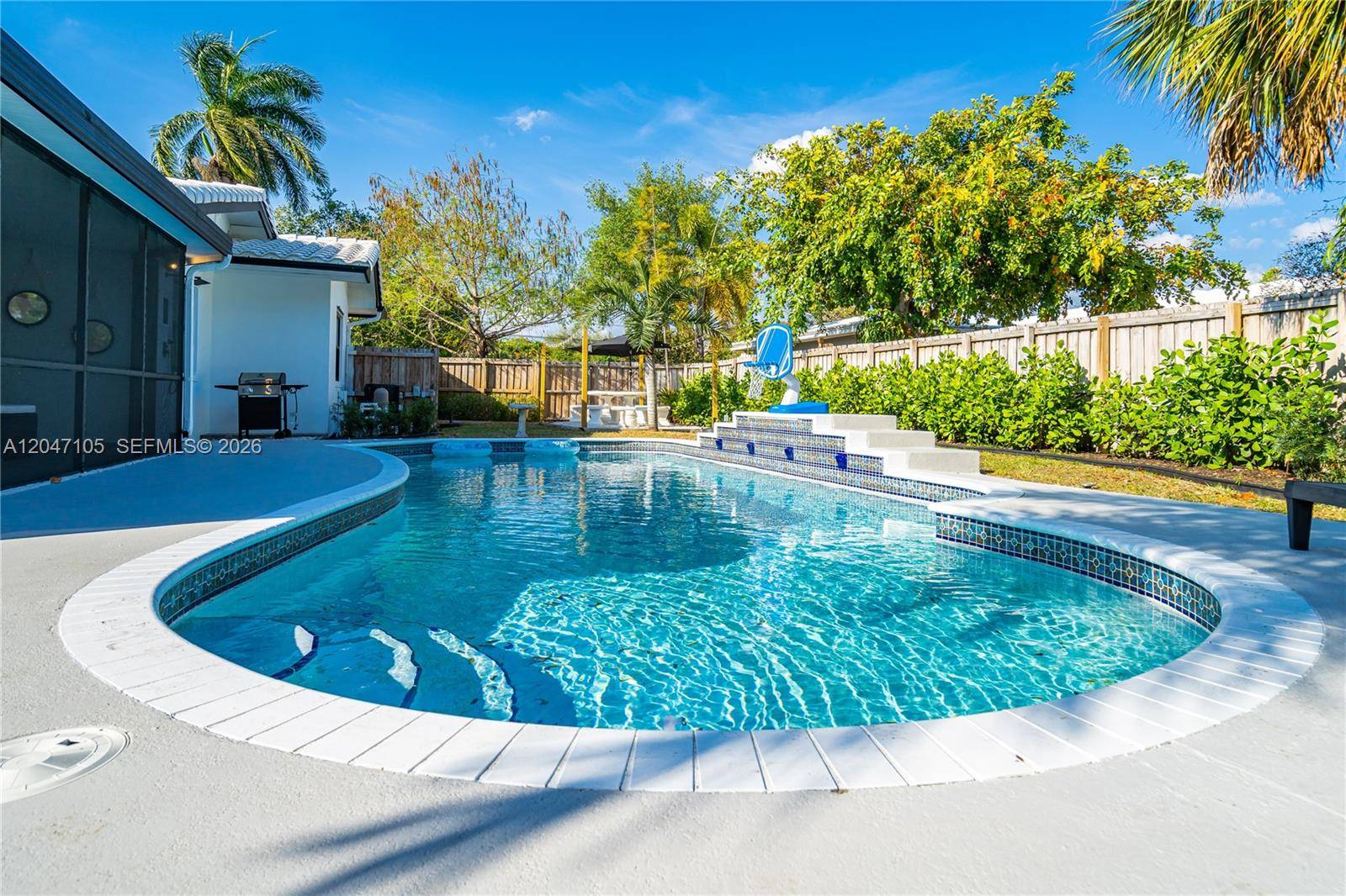 714 NE 2nd StPompano Beach - picture
