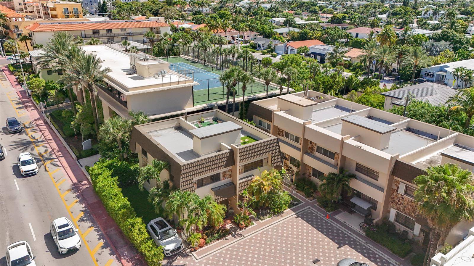 8956 CollinsSurfside - SURFSIDE VILLAS CONDO,Surfside Villas condo unit 4 - picture
