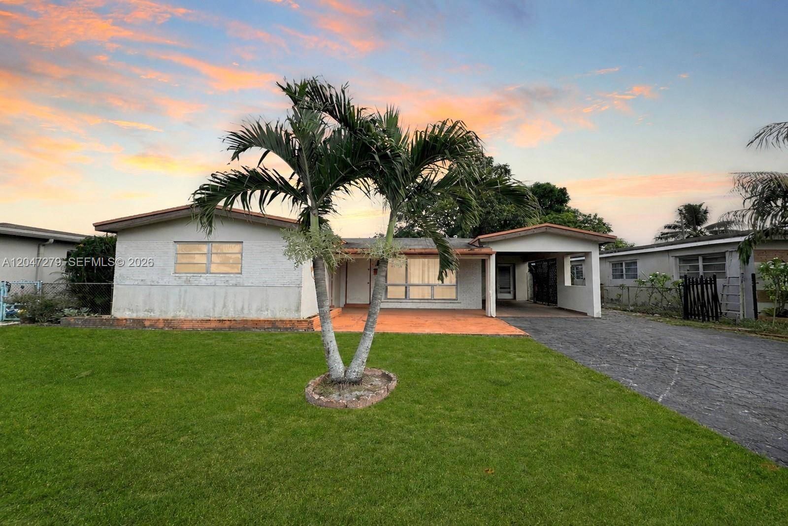 7912 Juniper StMiramar - picture