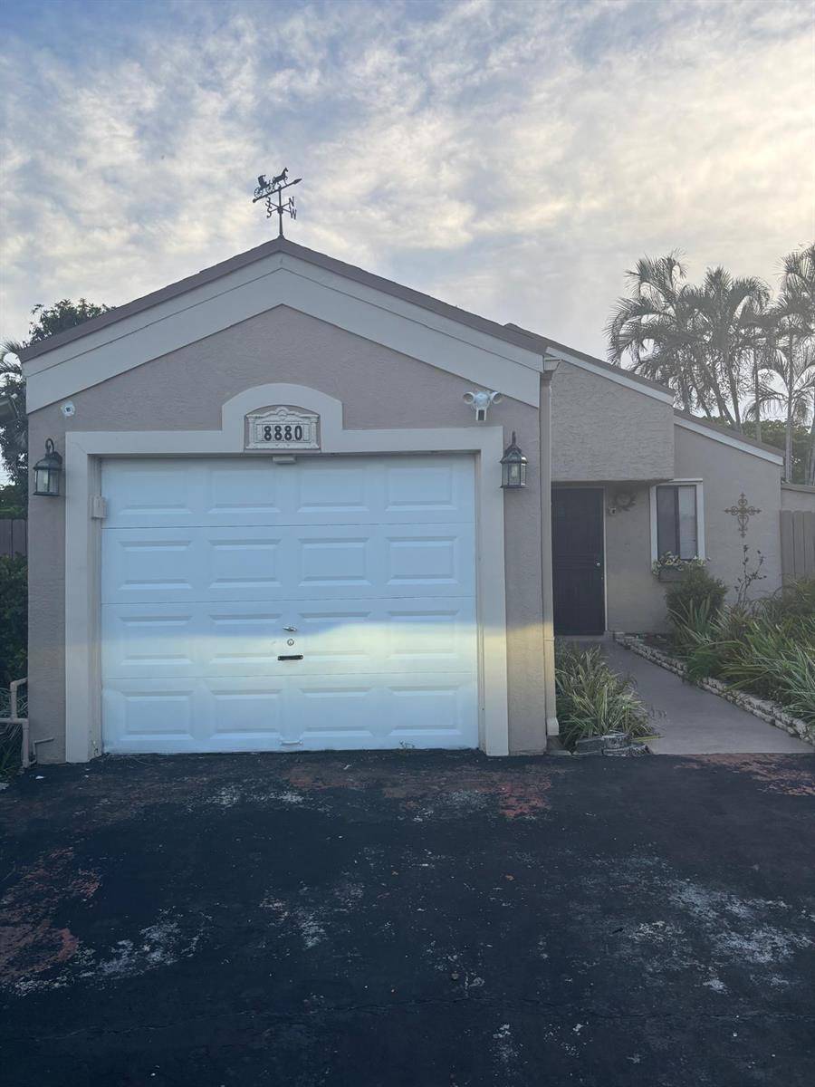 8880 SW 23rdMiramar - picture