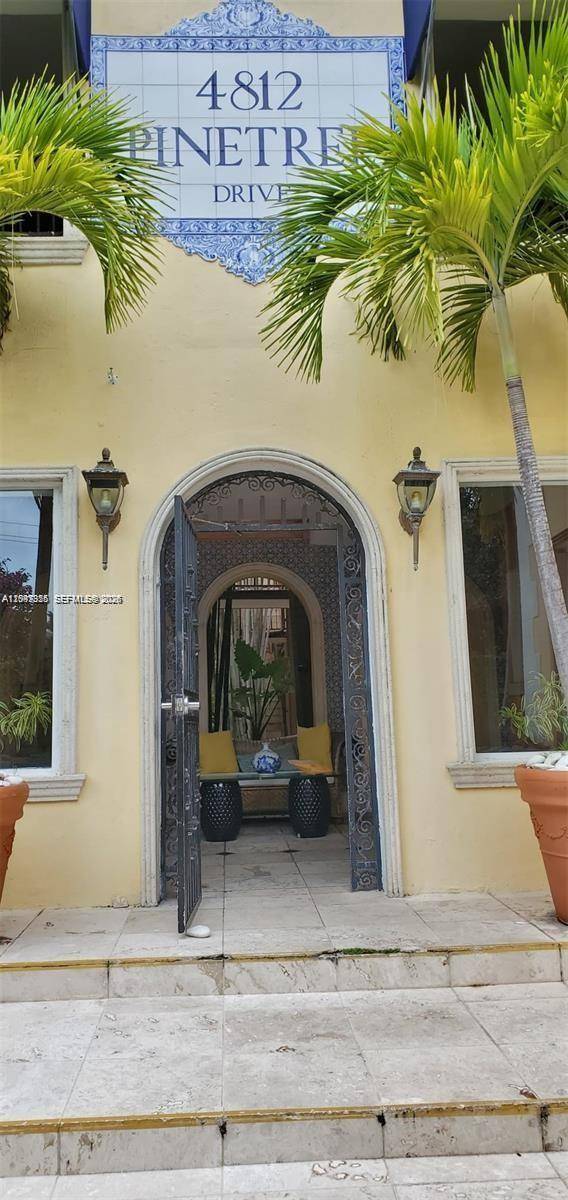 4812 Pine Tree DrMiami Beach - Condo 1-4 Stories,Condo condo unit 201 - picture