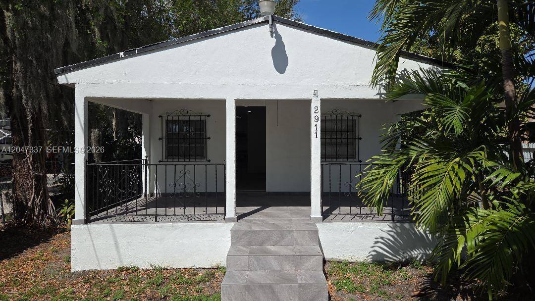 2911 NW 30th StMiami - picture