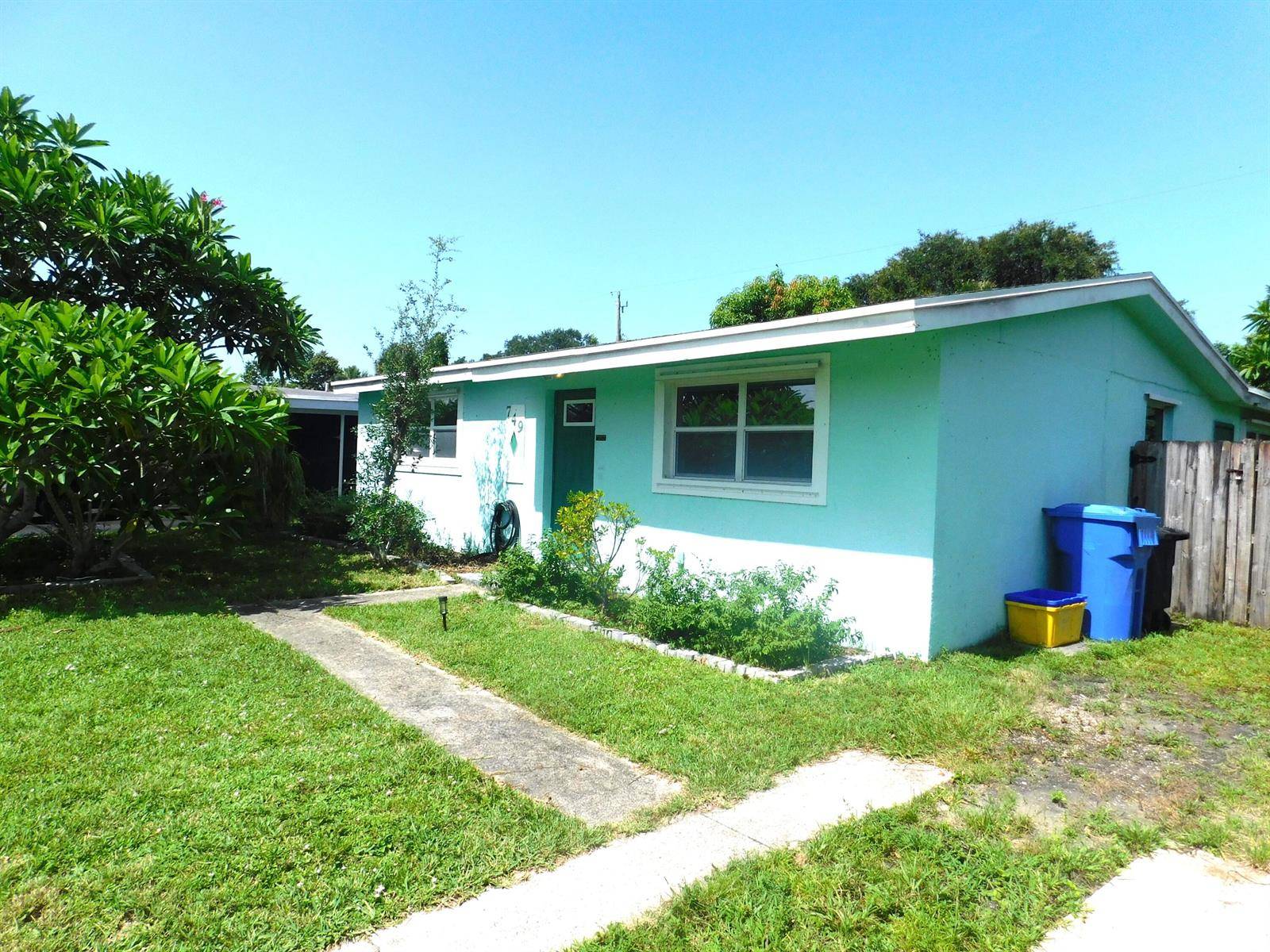 749 CamelliaRoyal Palm Beach - picture