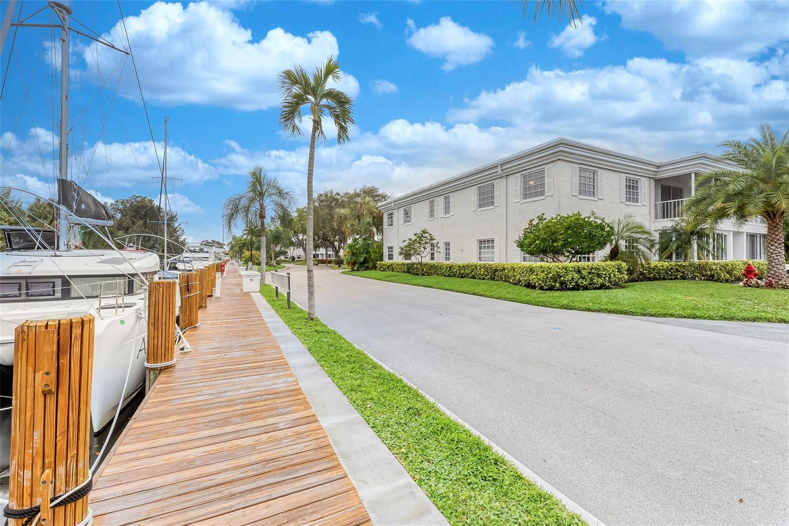 6449 Bay ClubFort Lauderdale - BAY COLONY CLUB CONDO condo unit 3 - picture