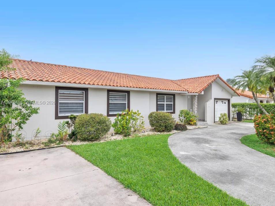 9840 SW 3rd StMiami - picture