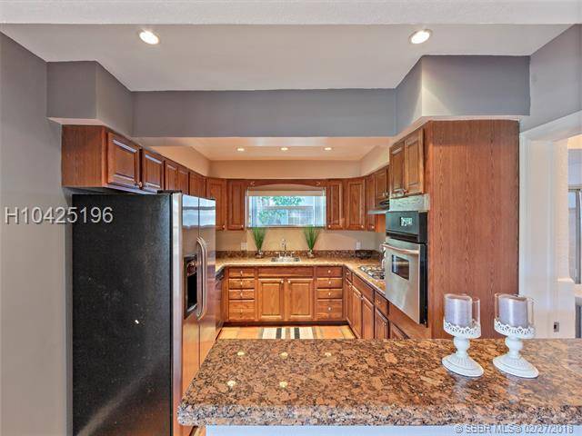 1404 PlunkettHollywood - picture