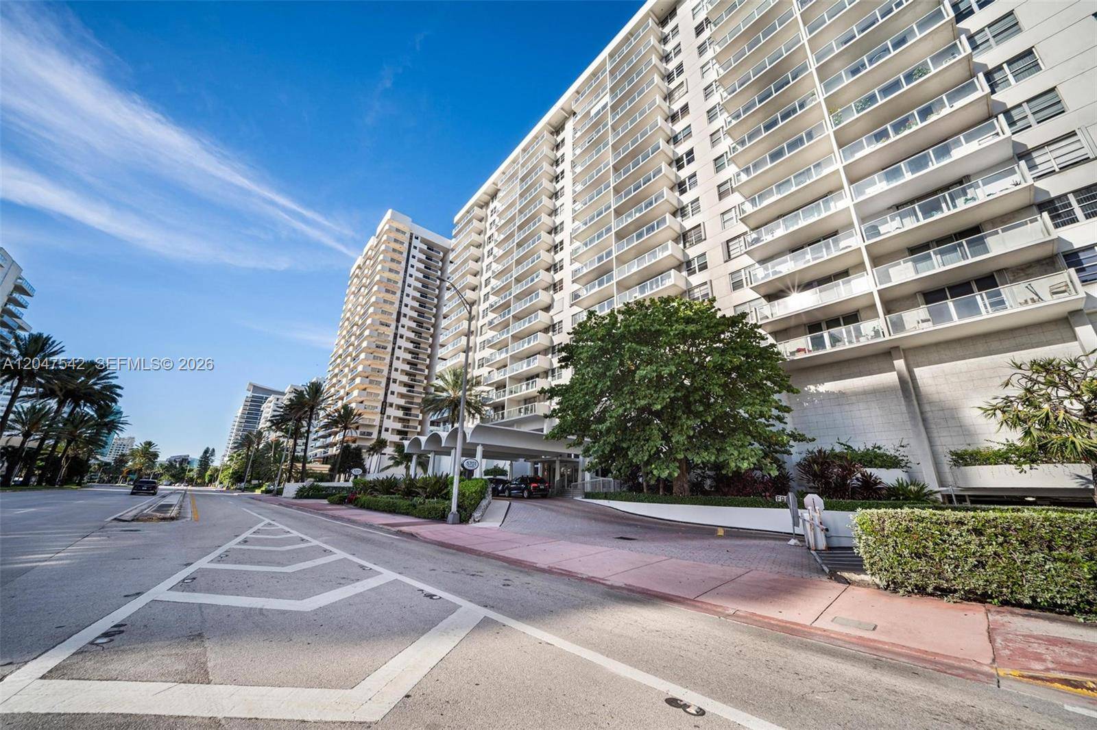 5701 Collins AveMiami Beach - ARLEN BEACH CONDO condo unit 1415 - picture