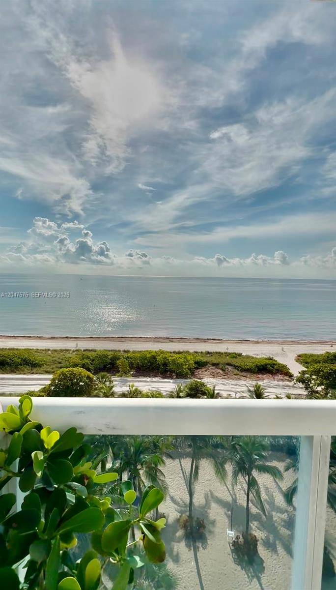 9201 Collins AveSurfside - THE WAVERLY AT SURFSIDE B condo unit 826 - picture