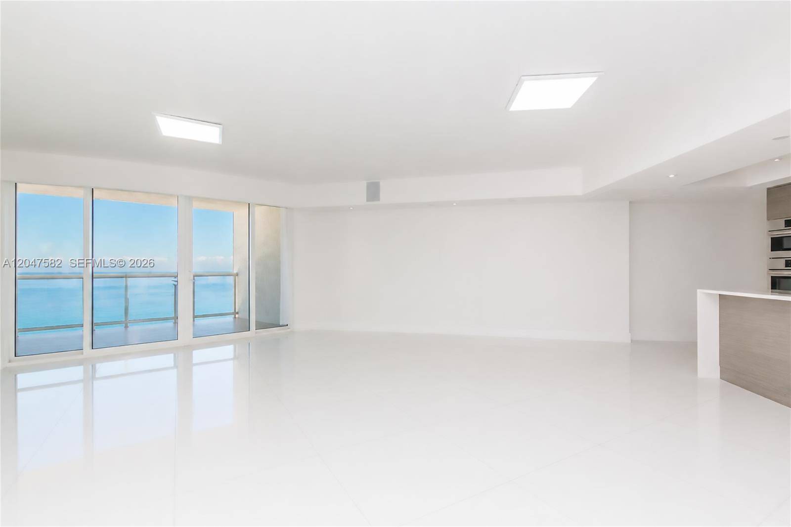 17201 Collins AveSunny Isles Beach - OCEAN FOUR CONDO condo unit 1807 - picture