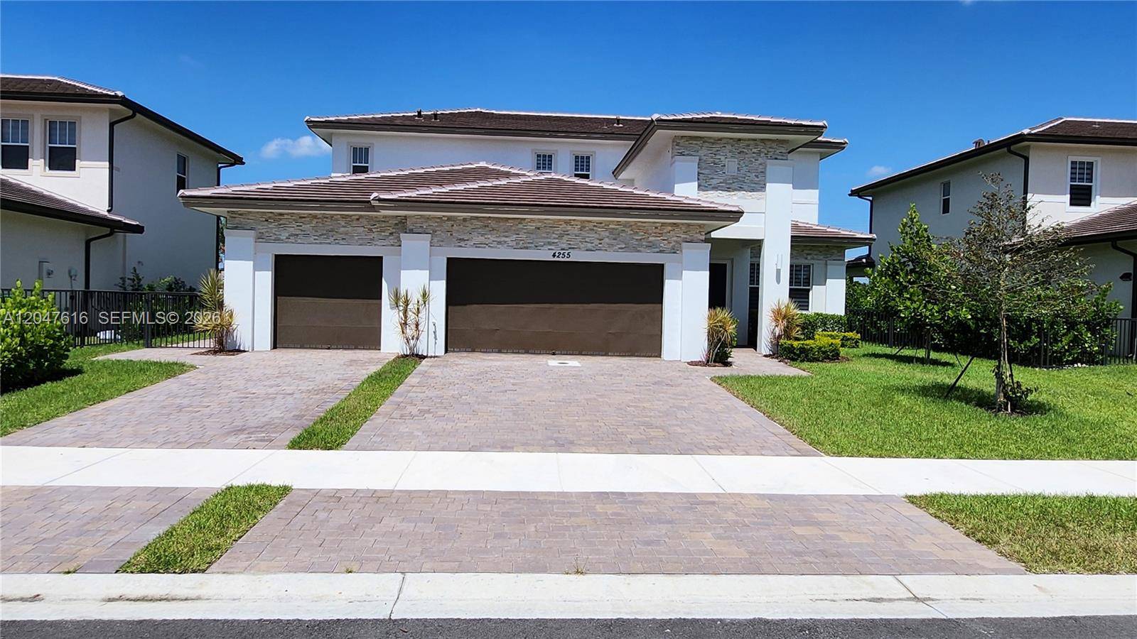 4255 SW 123rd TerDavie - picture