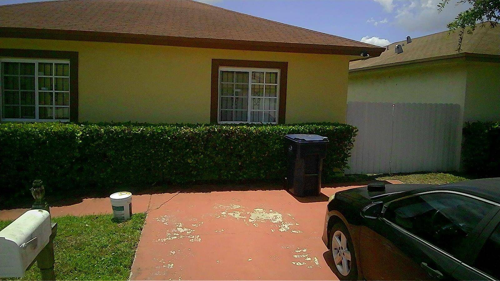 20700 NW 31stMiami Gardens - picture