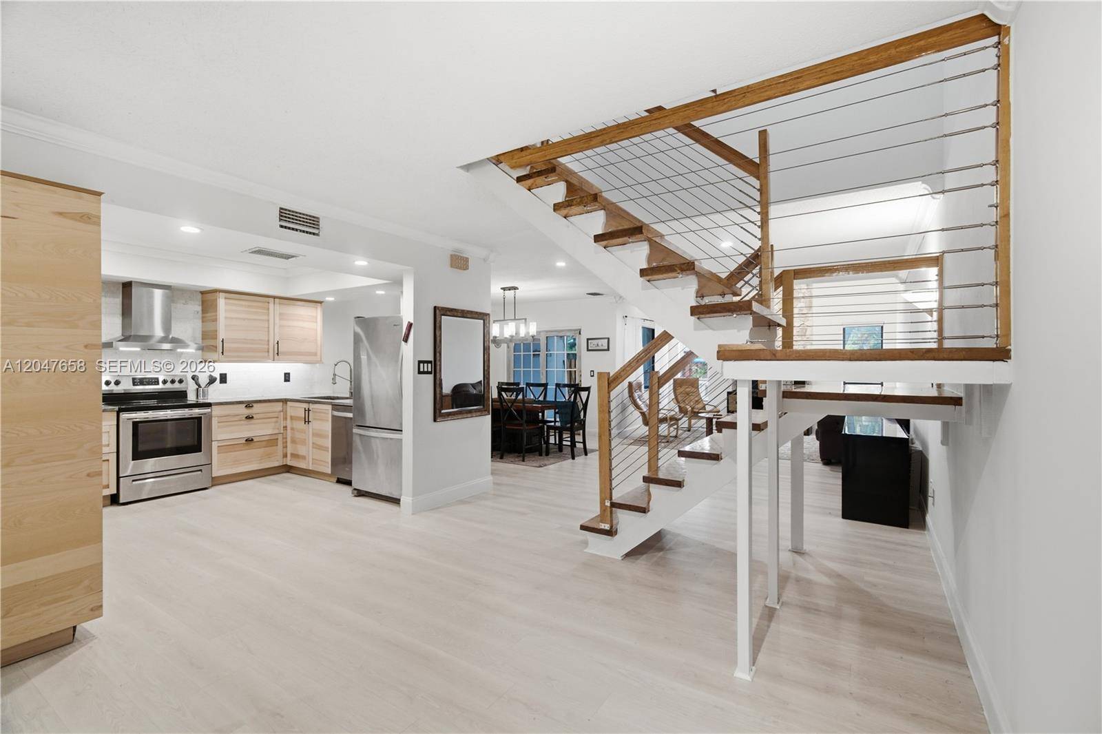 2822 N 34th AveHollywood - picture