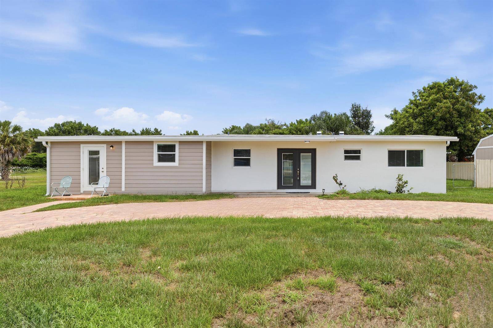 225 SE AirosoPort St. Lucie - picture