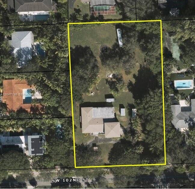 5865 SW 102nd StPinecrest - picture