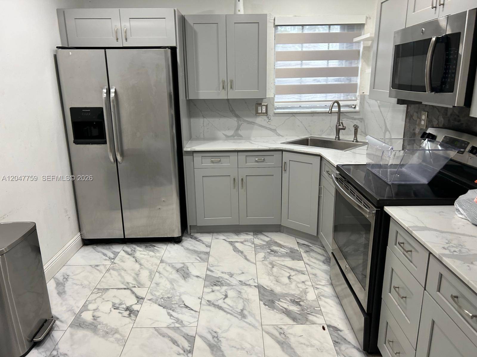 18130 NW 25th AveMiami Gardens - picture