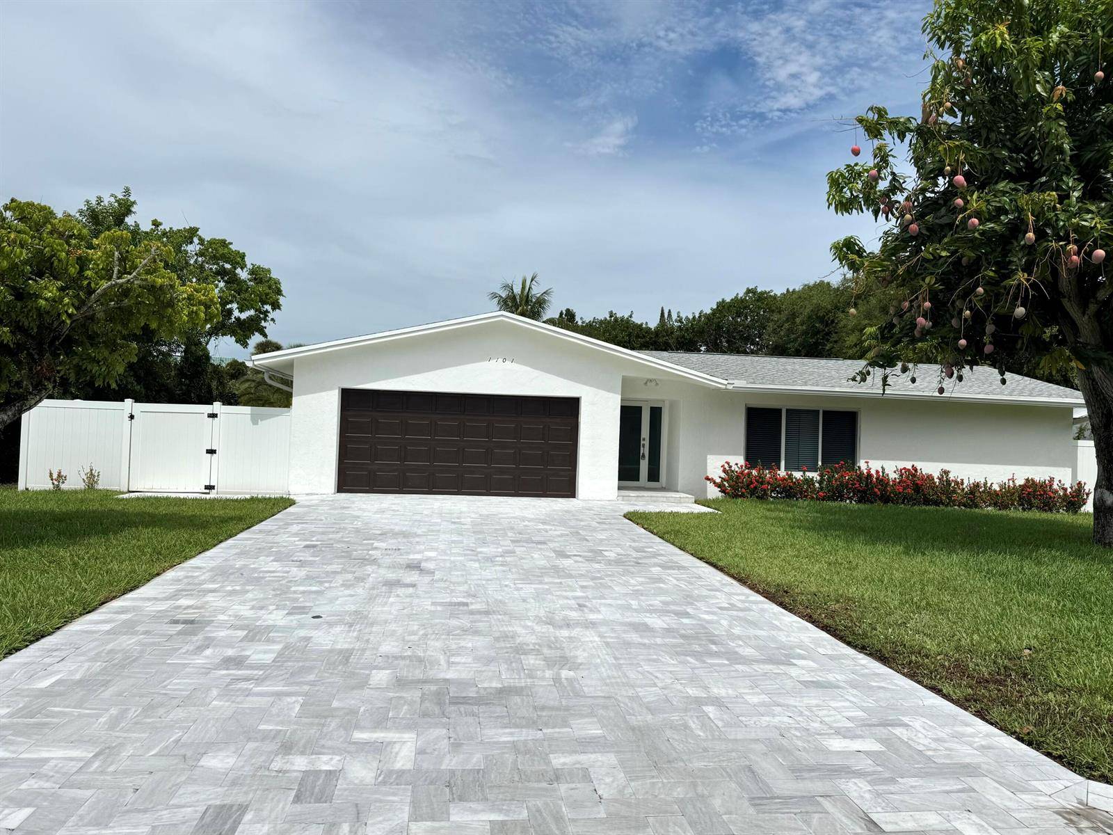 1101 NW 5thBoca Raton - picture