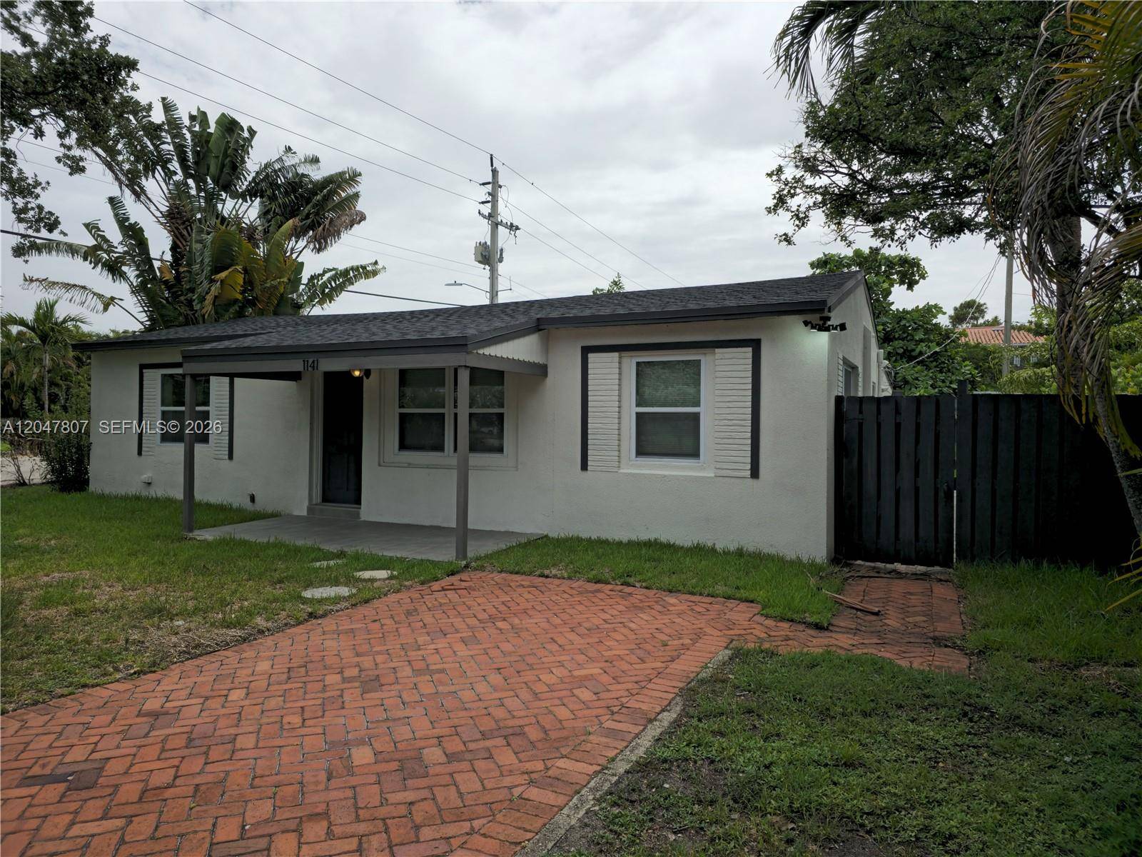 1141 SW 8th TerFort Lauderdale - picture
