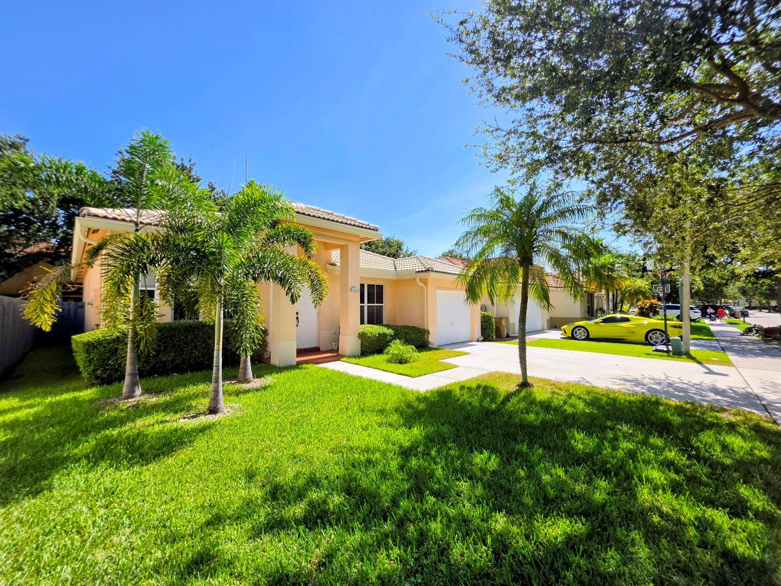14013 N Cypress CoveDavie - picture