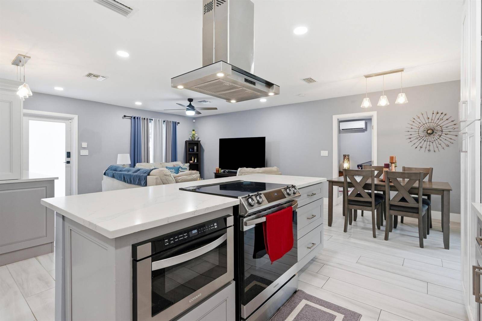141 SE 8thPompano Beach - picture