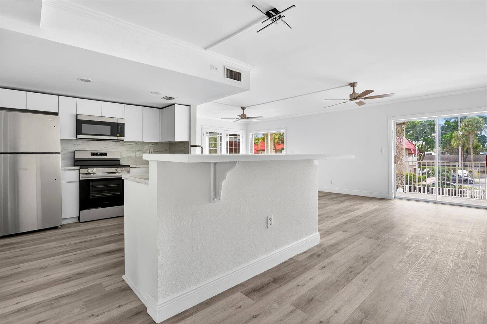495 SE 8thDeerfield Beach - BROOKFIELD GARDENS CONDO F condo unit 242 - picture