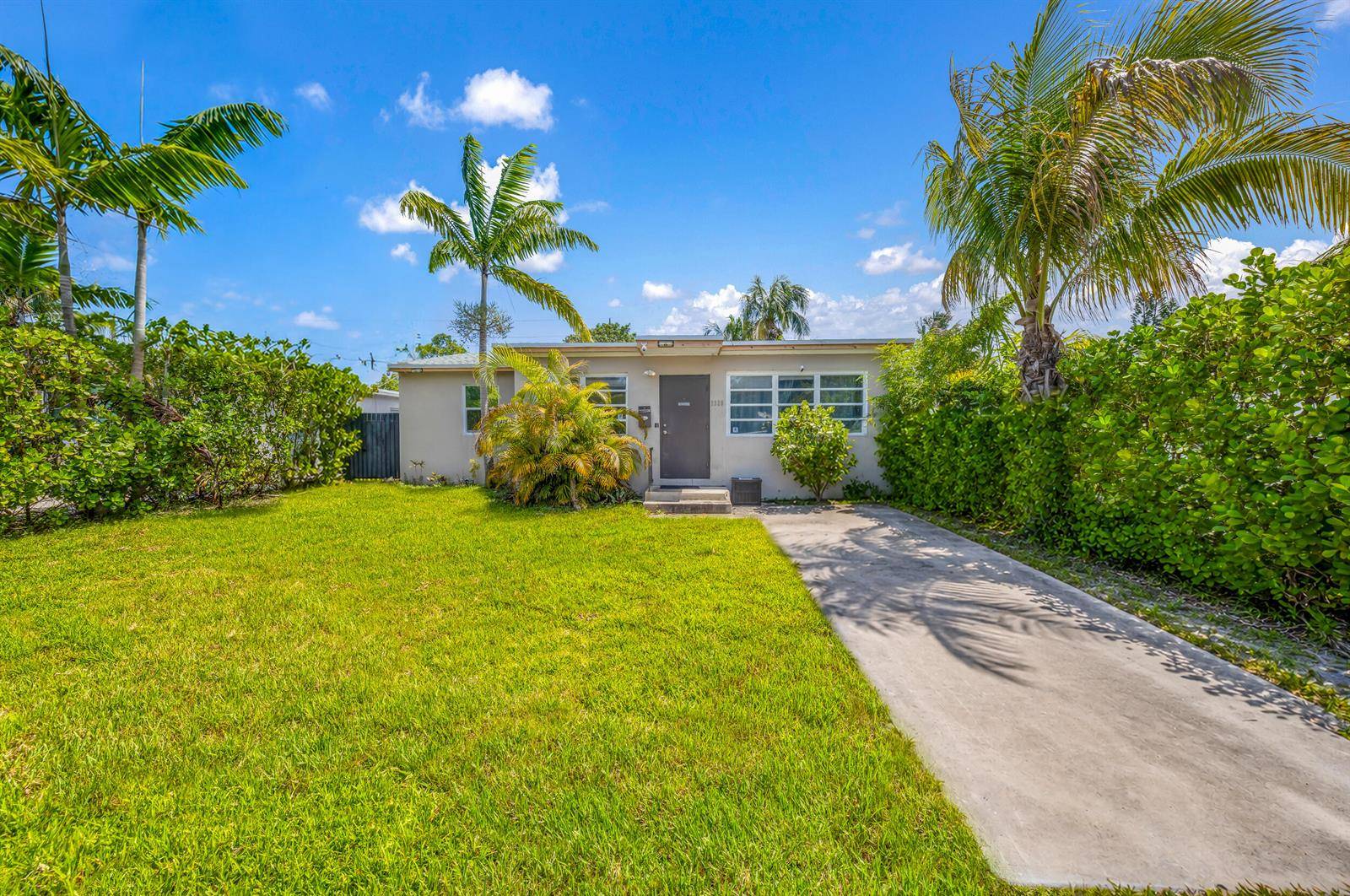 2326 HardingHollywood - picture