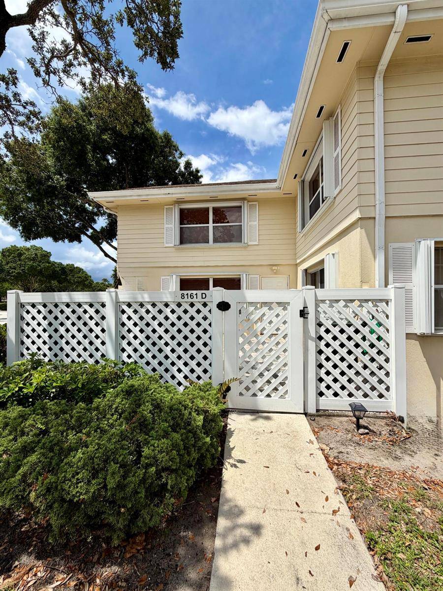 8161 AndoverLake Clarke Shores - Townhouse condo unit 61d - picture