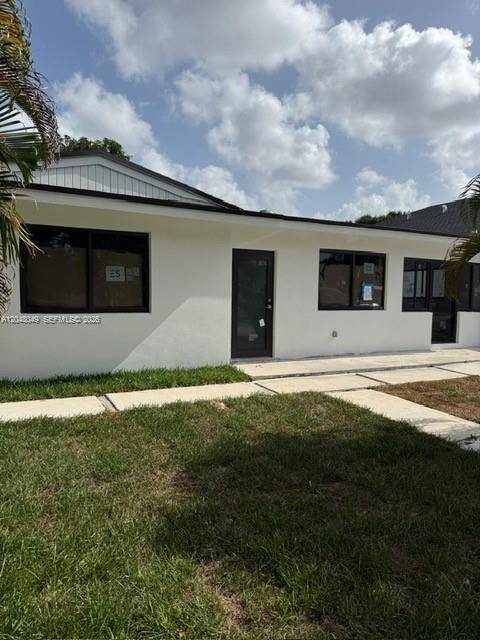 2530 NW 14th CtFort Lauderdale - picture