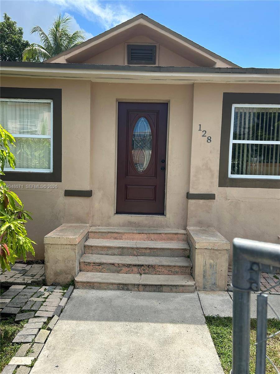 128 SW 11th AveMiami - picture