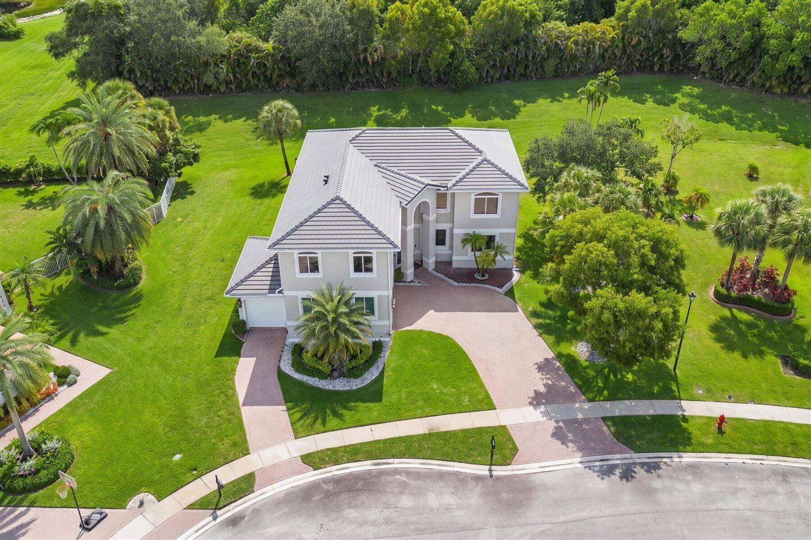 11158 MainsailWellington - picture