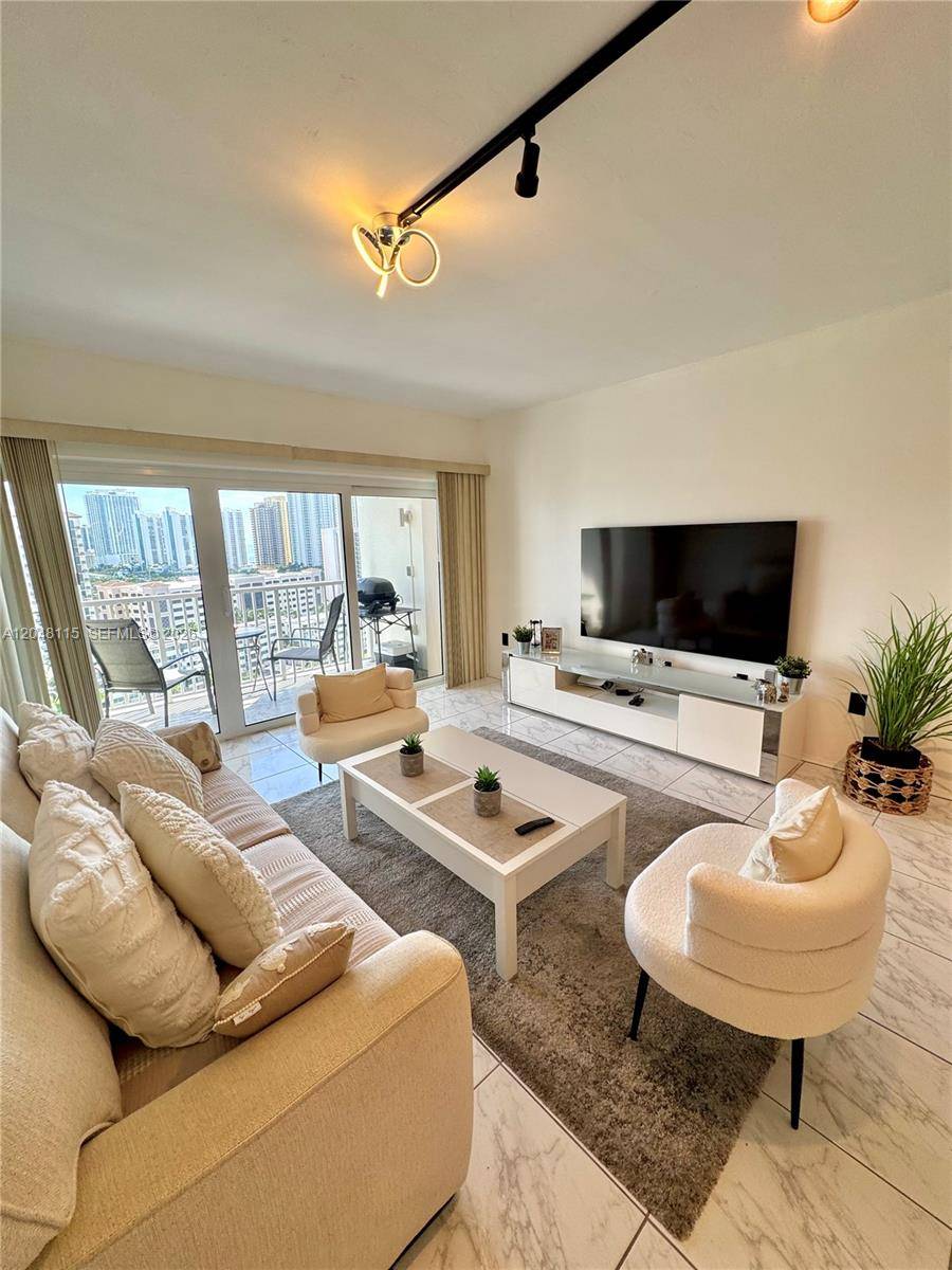 300 Bayview DrSunny Isles Beach - Condo 5+ Stories,Condo condo unit 1603 - picture