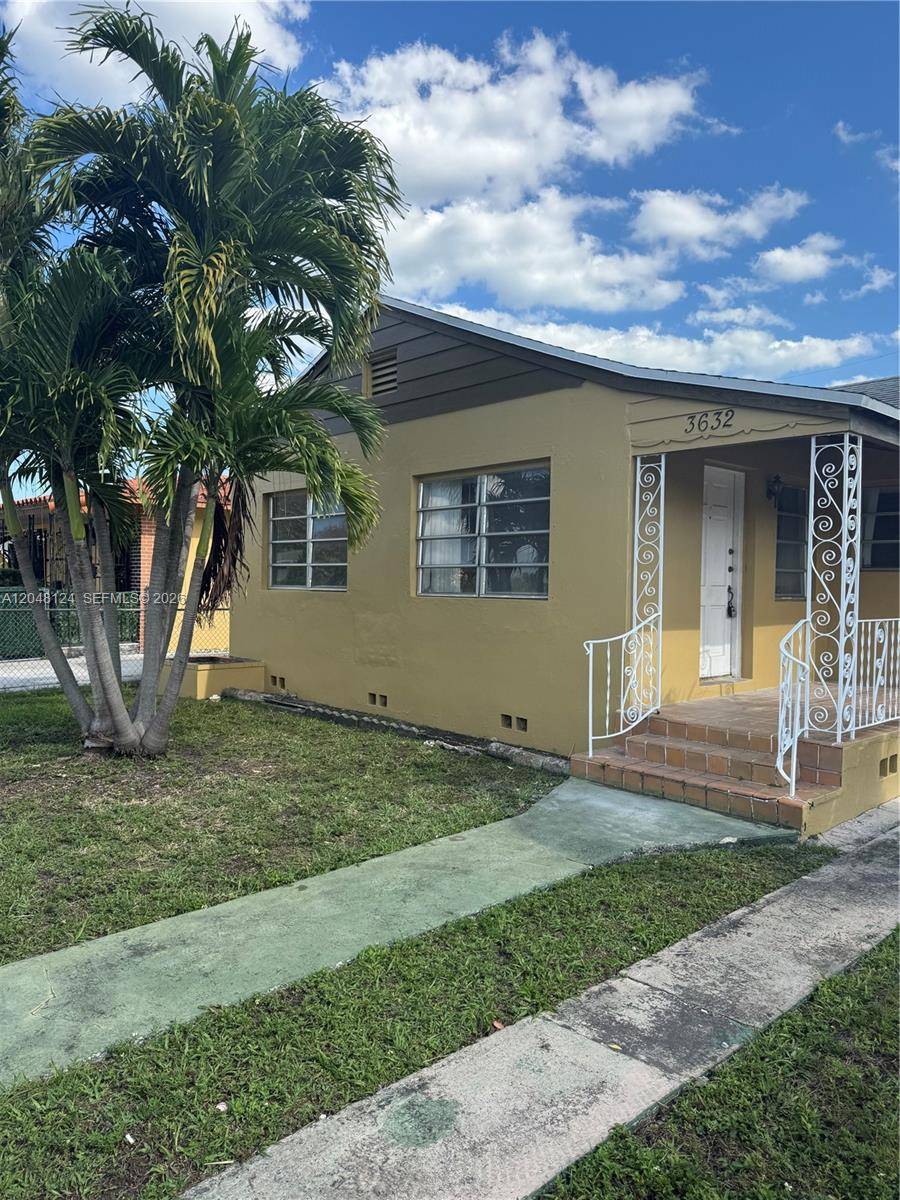 3632 SW 25th StMiami - picture