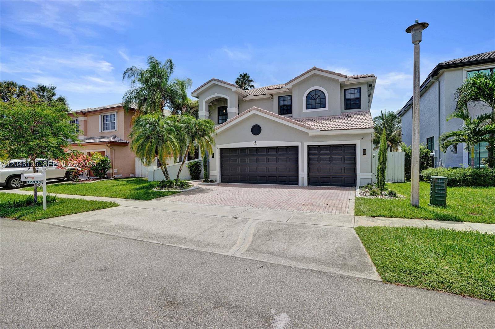 17444 SW 31st CtMiramar - picture